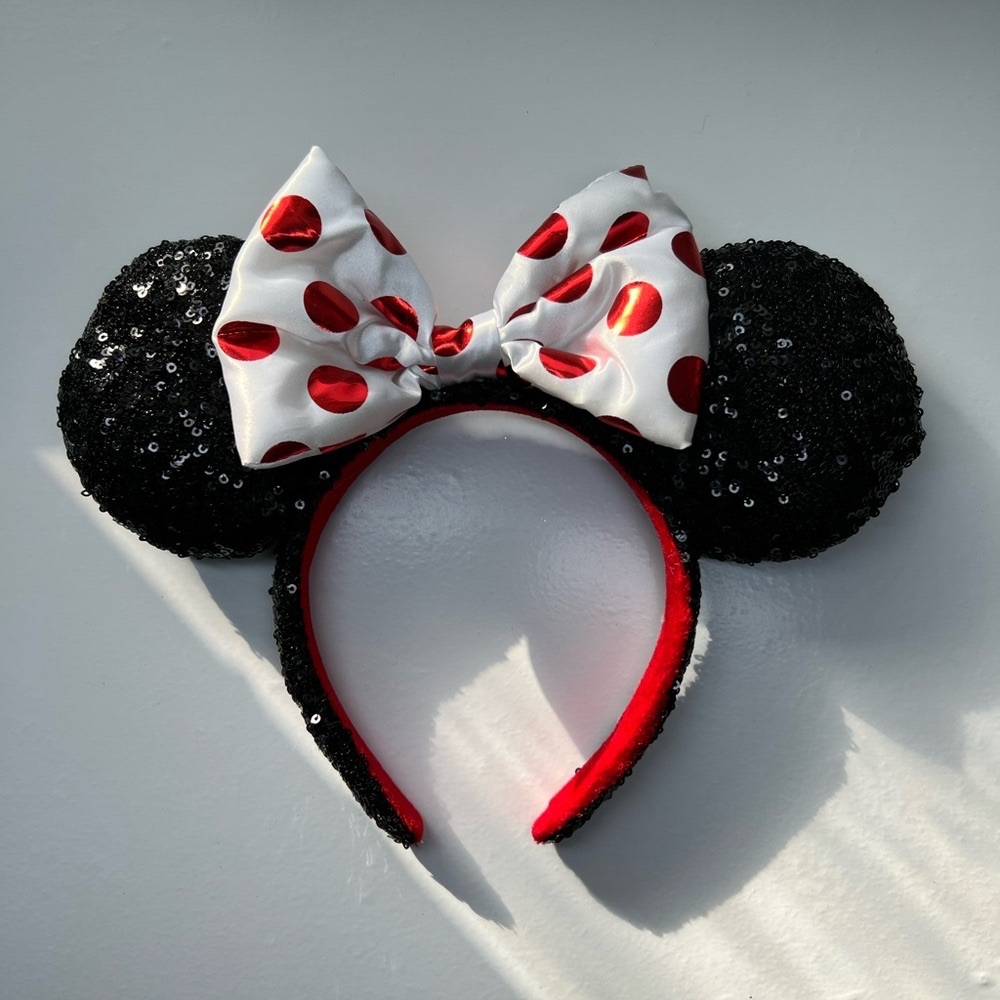 Disney Sequin Minnie Mouse Ears